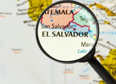 萨尔瓦多的比特币通向“法币化”荆棘之路